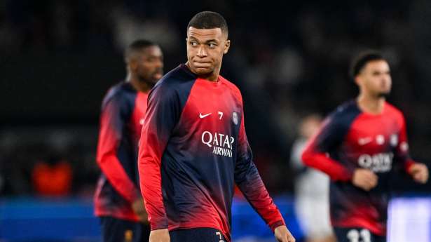 PSG கழகத்தில் இருந்து வெளியேறுகிறார் Kylian Mbappé!!