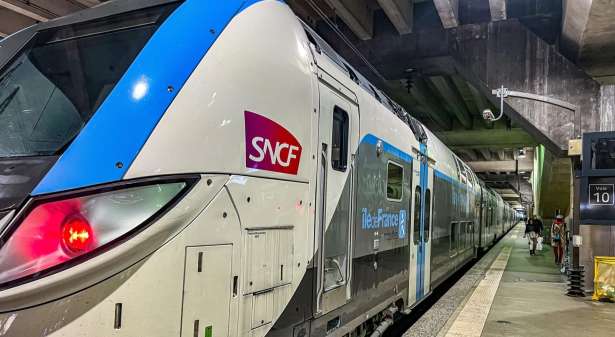 Brétigny-sur-Orge : SNCF நிறுவனத்துக்குச் சொந்தமான பொருட்கள் திருட்டு.. !!