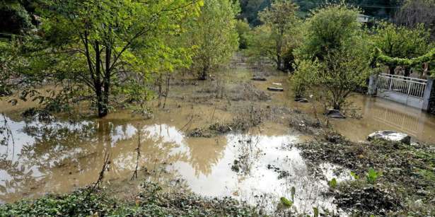 Gironde : வெள்ள அனர்த்தம் தொடர்கிறது.. செம்மஞ்சள் எச்சரிக்கை!!