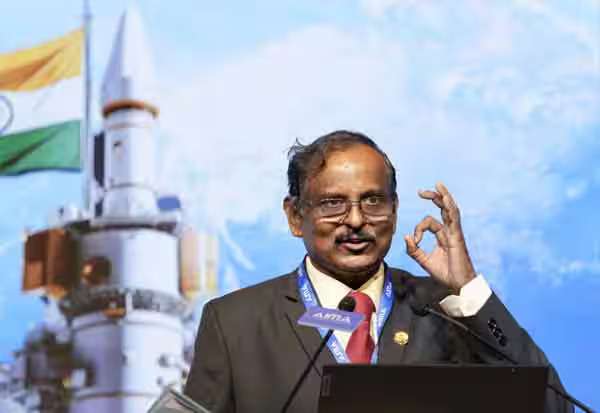 ஆபரேஷன் சிந்துாரில் 24 மணி நேரமும் உழைத்த 400 விஞ்ஞானிகள்: இஸ்ரோ தலைவர் பெருமிதம்