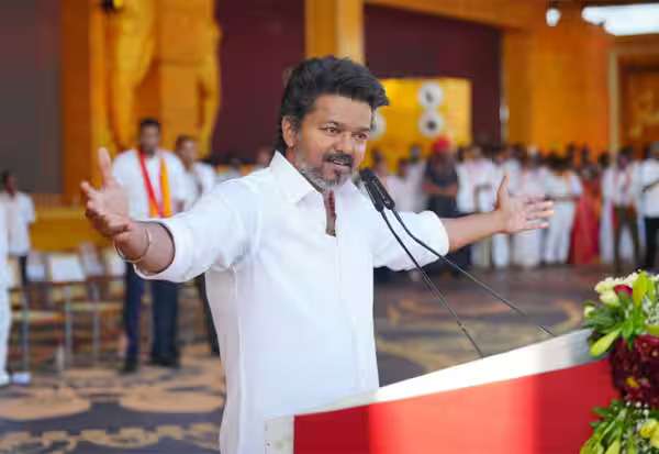 கொள்கை எதிரி பாஜ; அரசியல் எதிரி திமுக: மாநாட்டில் விஜய் திட்டவட்டம்!