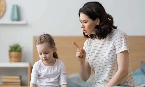 பிள்ளைகளை திட்டுவதால் ஏற்படும் பாதிப்புகள் பற்றி தெரியுமா ?