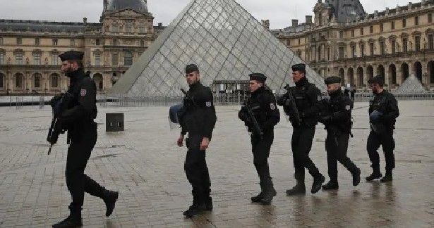 Préfecture de police de Paris - சில ஆச்சரிய தகவல்கள்..!!